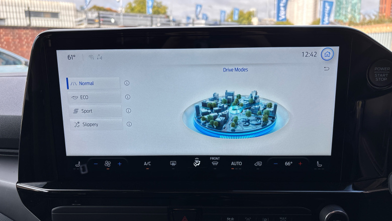 Ford Tourneo Custom 320 L1 Diesel Fwd 2.0 EcoBlue 136ps H1 Titanium 8 seater Auto